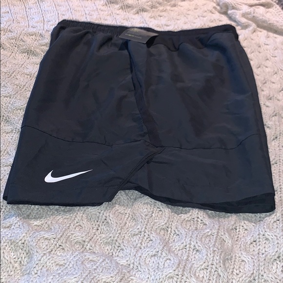 nike untouchable woven short